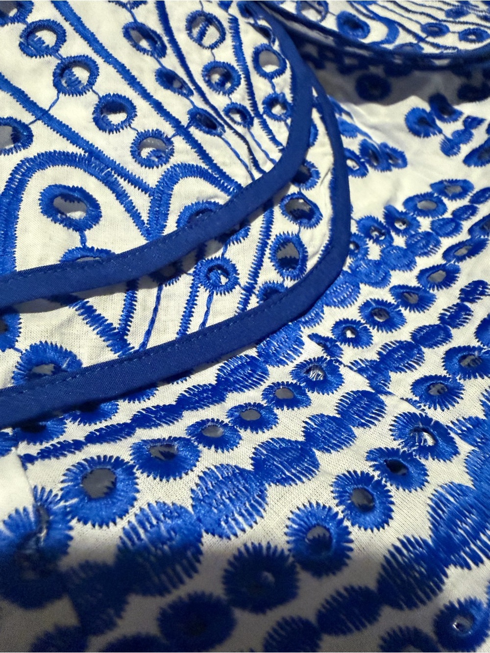 Commense White and Blue One-Shoulder Off-the-Shoulder Mini Dress - Picture 8 of 14